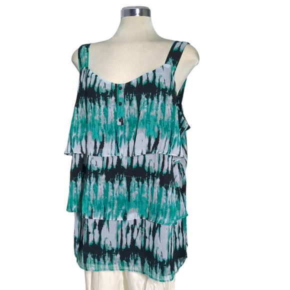 REVOLUTION Green and white Flare Blouse SIZE 18 - Picture 6 of 11